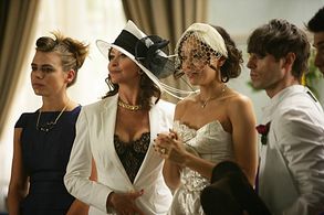 Iddo Goldberg, Cherie Lunghi, Ashley Madekwe, Billie Piper, and David Dawson in Secret Diary of a Call Girl (2007)