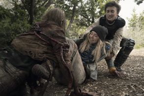 Bailey Gavulic and Ethan Suess - Episode 504 Fear the Walking Dead