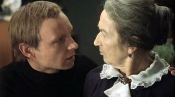 Lyubov Dobrzhanskaya and Andrey Myagkov in The Irony of Fate, or Enjoy Your Bath! (1976)