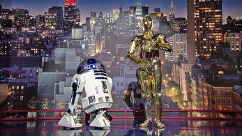 R2-D2 and C-3PO give the Top Ten list on The Late Show with David Letterman: Season 22, Episode 124