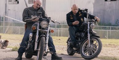 -As “Robbie Trucotte” in Tulsa King, with Richie Coster.