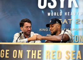 Anthony Joshua and Eddie Hearn in Sky Sports World Championship Boxing: Oleksandr Usyk vs. Anthony Joshua II: Post-Fight