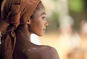 Berta Vázquez in Palm Trees in the Snow (2015)