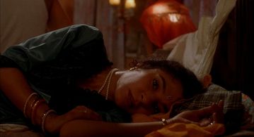 Anita Kanwar in Salaam Bombay! (1988)