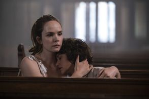 Emma de Caunes and Morgan Kohan in Ransom (2017)