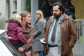 Melanie Marschke, Caroline Scholze, Martin Neuhaus, and Luna Reich in Leipzig Homicide (2001)