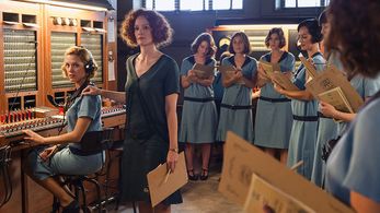 Cable Girl (2017) TV Series