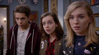 Stony Blyden, Maemae Renfrow, and Zoë Harding in Hunter Street (2017)