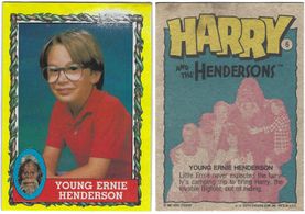 Kevin Peter Hall, John Lithgow, Melinda Dillon, Margaret Langrick, and Joshua Rudoy in Harry and the Hendersons (1987)