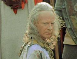 Albert Filozov in Novye priklyucheniya yanki pri dvore korolya Artura (1989)