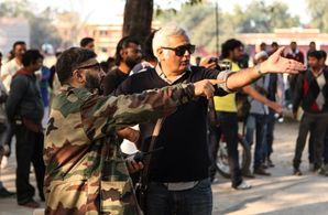 Hansal Mehta (r) with cinematographer Satya Rai Nagpaul