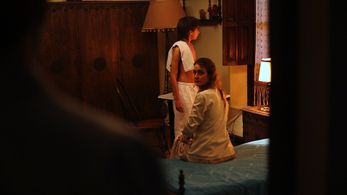 Renzo Sabelli and Romina Pinto in Vuelve (2013)