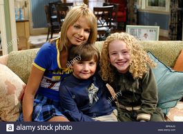 Nicole Paggi, Macey Cruthird, and Paulie Litt in Hope & Faith (2003)