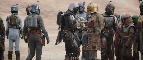 Pedro Pascal, Katee Sackhoff, Tait Fletcher, and Emily Swallow in The Mandalorian (2019)