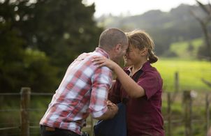 Hamish Bennett, Kahukura Retimana - Bellbird (2019)