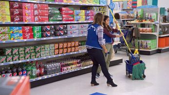 America Ferrera and Isabella Day in Superstore (2015)