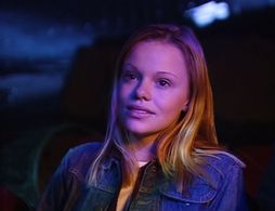 Allie Sheridan in The Ghosts of Christmas Eve (1999)