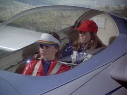 Pamela Sue Martin and Jean Rasey in The Hardy Boys/Nancy Drew Mysteries (1977)