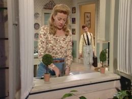 Elizabeth Hess and Jason Zimbler in Clarissa Explains It All (1991)