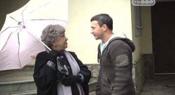 Olga Volkova and Nikita Salopin in Zdes kto-to est (2010)