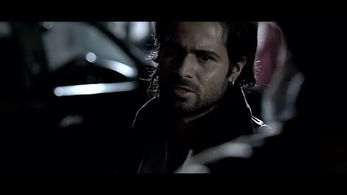 Emraan Hashmi and Shaad Randhawa in Awarapan (2007)