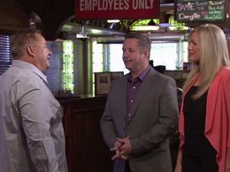 Amber Coyle and Charles Stiles in Mystery Diners (2011)