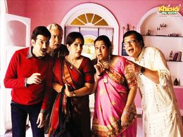 Anang Desai, Supriya Pathak, Rajeev Mehta, Jamnadas Majethia, and Nimisha Vakharia in Khichdi: The Movie (2010)