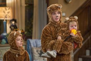 Michael Campion, Elias Harger, Fox Messitt, and Dashiell Messitt in Fuller House (2016)