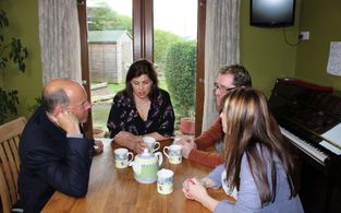 Kirstie Allsopp and Phil Spencer in Kirstie & Phil's Love It or List It (2015)