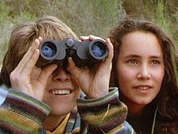 Petra Yared and Zbych Trofimiuk in Sky Trackers (1994)