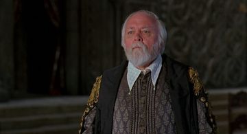 Richard Attenborough in Elizabeth (1998)