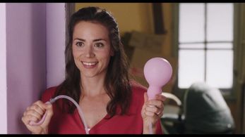 Gabriela Marcinková in Mothers (2021)