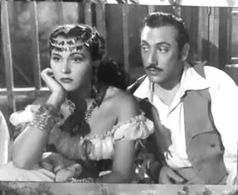 Paquita Rico and Otto Sirgo in La alegre caravana (1953)