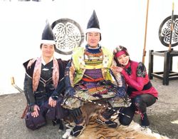 Masami Nagasawa, Shirô Sano, and Kôen Kondô in The Confidence Man JP (2018)