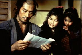 Hiroyuki Sanada and Erina Hashiguchi in The Twilight Samurai (2002)