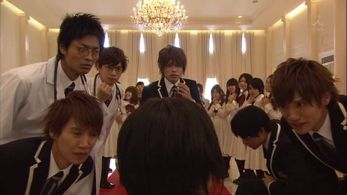 Yûsuke Yamamoto, Shunsuke Daitô, Manpei Takagi, Haruna Kawaguchi, Masaya Nakamura, Yûdai Chiba, and Shinpei Takagi in Ou