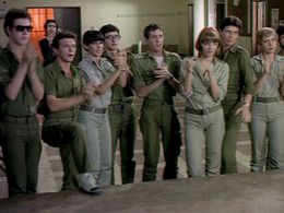 Gilat Ankori, Gali Atari, Meir Fenigstein, Chelli Goldenberg, Doval'e Glickman, Eli Gorenstein, Gidi Gov, Sassi Keshet, 