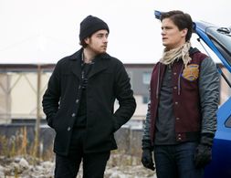 Justin Kelly and Jesse Carere in Between (2015)