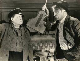 Wallace Beery and Marie Dressler in Tugboat Annie (1933)