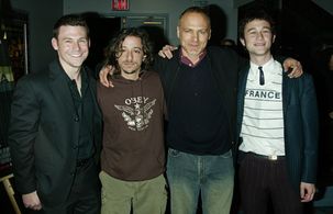 Michael Bacall, Joseph Gordon-Levitt, Jordan Melamed, and Blayne Weaver at an event for Manic (2001)