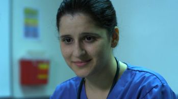 Lainnie Felan in Everything's Gonna Be OK (2015)