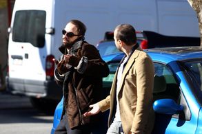 Ertan Saban and Ali Atay in Mutlu Ol Yeter (2015)