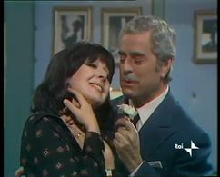 Marisa Del Frate and Raffaele Pisu in Valentina, una ragazza che ha fretta (1977)