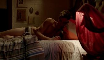 Wade Briggs in Please Like Me (2013)