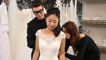 Gok Wan in Say Yes to the Dress: England (2019)