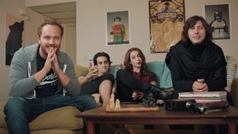 Max Cutler with the main cast of Kyloki