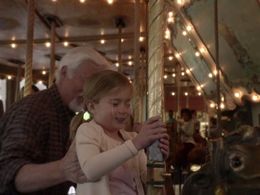 Alan Gray and Rachel Eggleston in House (2004)