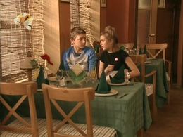 Aleksandr Gorchilin and Darya Melnikova in Papiny dochki (2007)