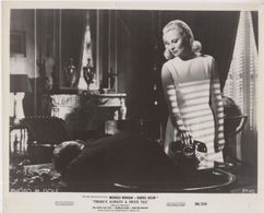 Daniel Gélin and Michèle Morgan in Retour de manivelle (1957)