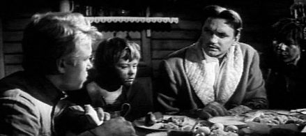 Ivan Dmitriev, Aivars Leimanis, and Viktor Kholmogorov in Armiya Tryasoguzki snova v boyu (1967)